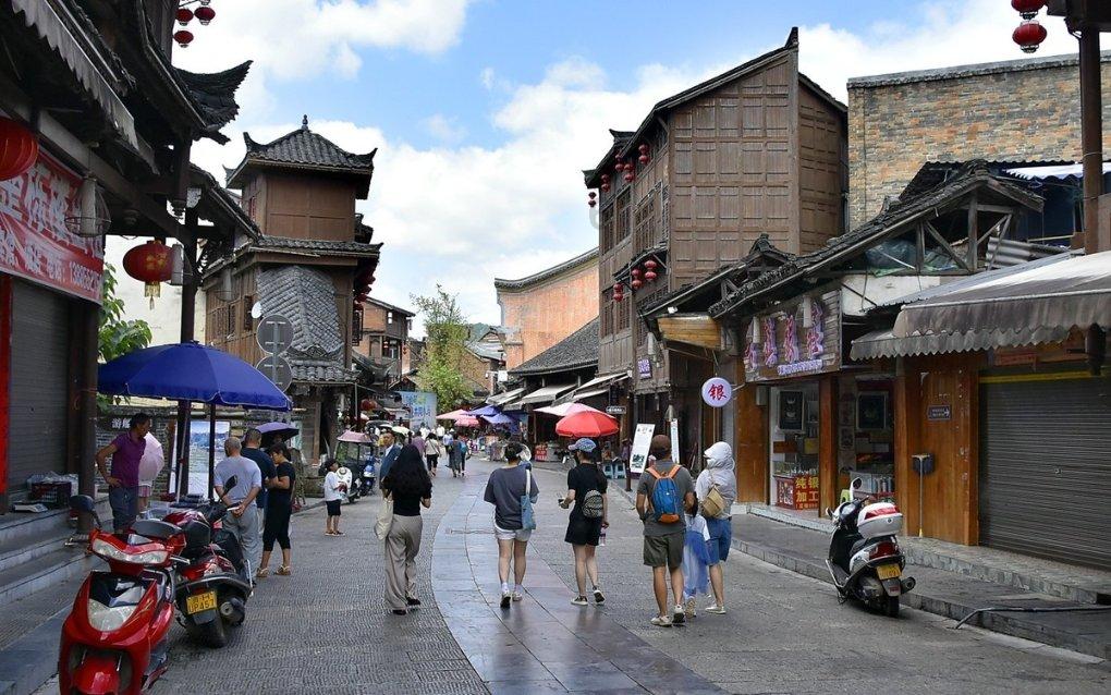 直播间花重金买了一年量的胶原蛋白 杭州大姐吃了一个月后差点“爆肝”